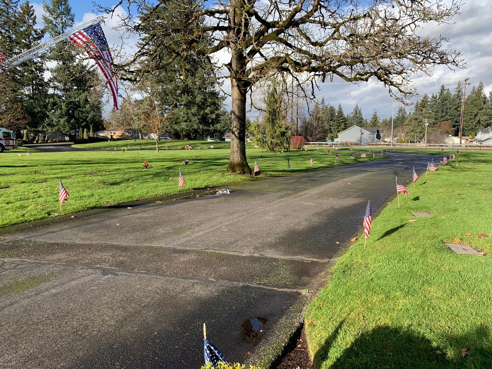 FIR LANE FUNERAL HOME & MEMORIAL PARK 924 176th St E, Spanaway