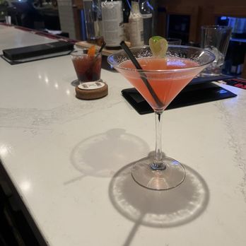 Oak Bar - Aged barrel old fashioned. - Bars Near Me - Kansas City, Missouri Oak Bar - Aged barrel old fashioned. - Bars Near Me - Kansas City, Missouri