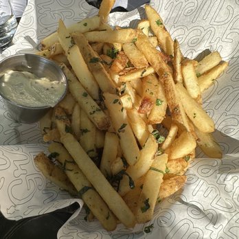 The Green Well - Truffle fries - happy hour - New American Near Me - Grand Rapids, Michigan