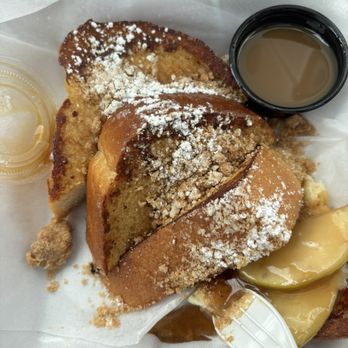 Avenue Brunch House - Cinnamon Apple French Toast - Breakfast & Brunch Near Me - Dearborn, Michigan