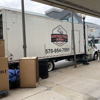 Rob The Mover - One of our moving trucks during a move - Movers Near Me - New York, New York Rob The Mover - One of our moving trucks during a move - Movers Near Me - New York, New York