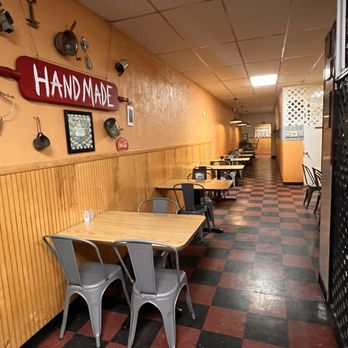 Mr Bill's Donuts - Donuts Near Me - Deland, Florida Mr Bill's Donuts - Donuts Near Me - Deland, Florida