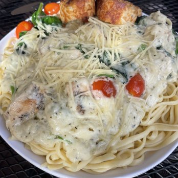 Wild Thyme Bistro - Pasta primavera Alfredo with chicken- HUGE portion. My 18 year old son hardly put a dent in it. - New American Near Me - Kanab, Utah