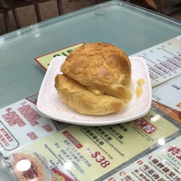 Pineapple Bun with Iced Butter Pineapple Bun with Iced Butter