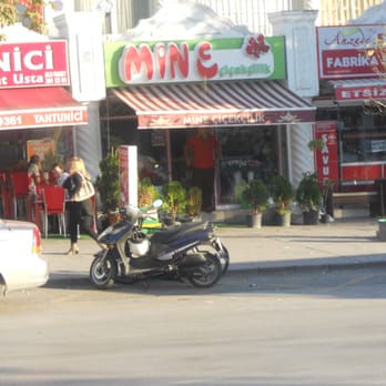 1. Mine Çiçekçilik