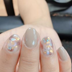 Very pretty design.