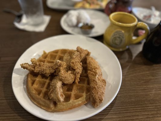 Another Broken Egg Cafe by null