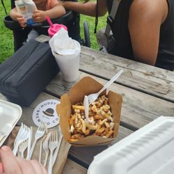 Stouffville Country Ribfest - Fries with cheese and poutin.