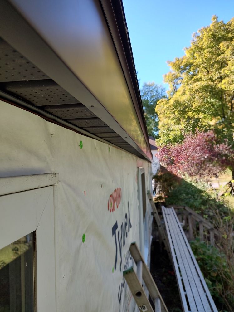 Slide of Mountain Movers Construction