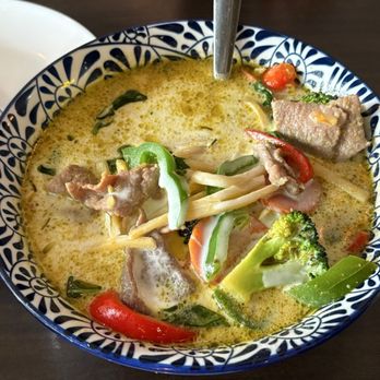 Thai Siam Restaurant - Green curry ($22.99) - Thai Near Me - Calgary, Alberta Thai Siam Restaurant - Green curry ($22.99) - Thai Near Me - Calgary, Alberta