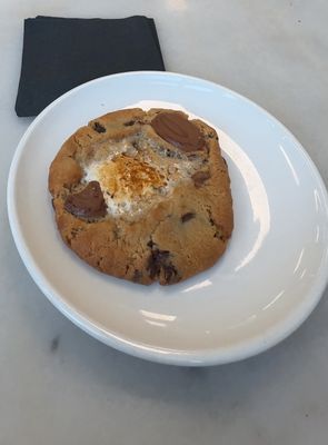 Swank Desserts by null