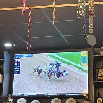 Proud Mary BBQ - Watching the ponies run - Barbeque Near Me - Lexington, Kentucky Proud Mary BBQ - Watching the ponies run - Barbeque Near Me - Lexington, Kentucky