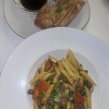 Bella Trattoria Italian Bistro - INNKEEPERS SPICY PENNE & FOCACCIA GARLIC BREAD - Italian Near Me - Riverside, California