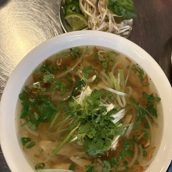 DD Mau Chinatown - Chicken Pho - Vietnamese Near Me - Vancouver, British Columbia