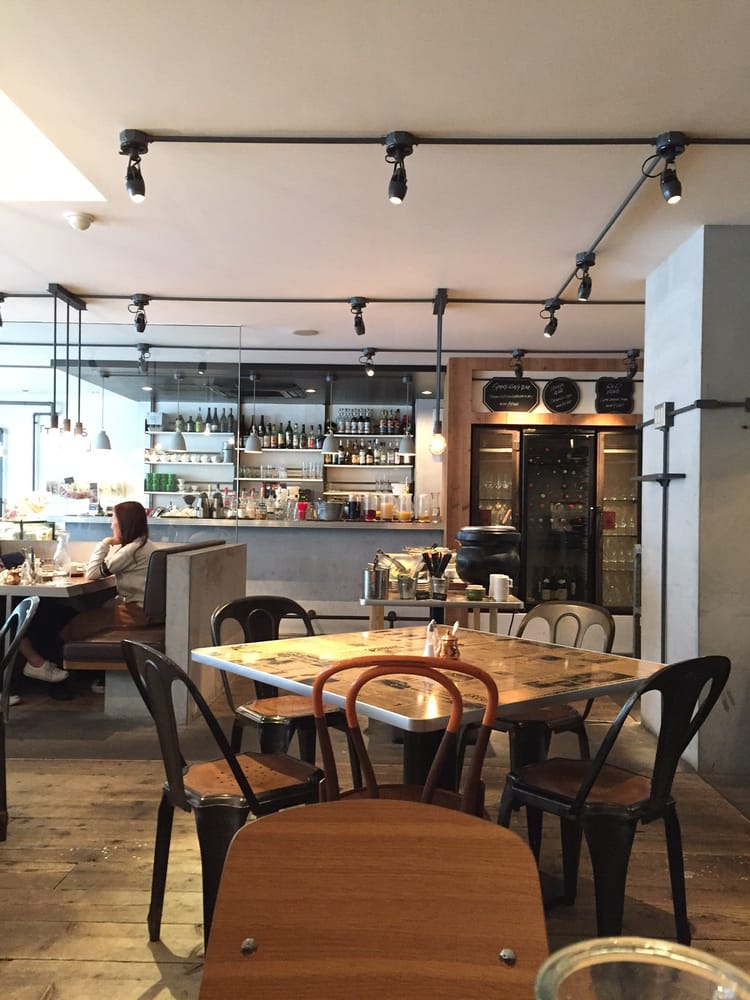 「Tables CoffeeBakery & Diner」