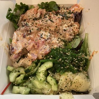 Poke King - 5 scoops of fish on a salad base.  (Large salad) - Poke Near Me - Reno, Nevada