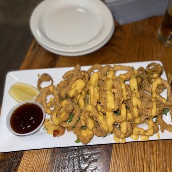 Somo Manayunk - Fried Calamari - New American Near Me - Philadelphia, Pennsylvania Somo Manayunk - Fried Calamari - New American Near Me - Philadelphia, Pennsylvania