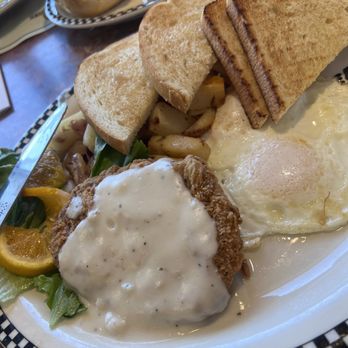 Black Bear Diner Fullerton - American Near Me - Fullerton, California