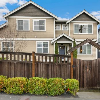 Jessie Culbert Boucher - Compass - Bryant home listing, 2023 - Real Estate Agents Near Me - Seattle, Washington Jessie Culbert Boucher - Compass - Bryant home listing, 2023 - Real Estate Agents Near Me - Seattle, Washington