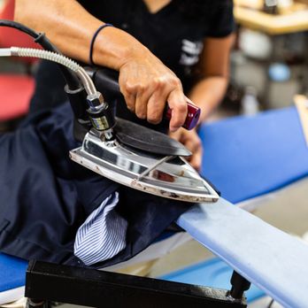 West Oak Cleaners - West Oak Cleaners (Creve Coeur) - Dry Cleaning Near Me - Saint Louis, Missouri West Oak Cleaners - West Oak Cleaners (Creve Coeur) - Dry Cleaning Near Me - Saint Louis, Missouri