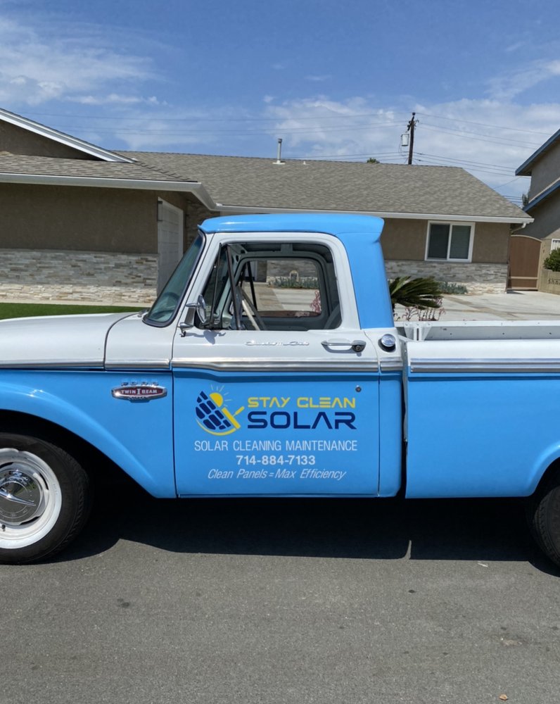 Slide of Stay Clean Solar