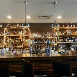 Castiglia's - Bar