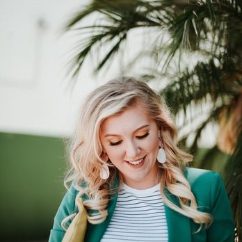 Craven Beauty - Bold eye shadow! - Hair Stylists Near Me - San Diego, California Craven Beauty - Bold eye shadow! - Hair Stylists Near Me - San Diego, California