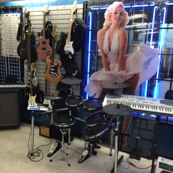 Popular Pawn - Instruments good prices