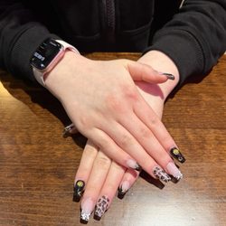 Vogue Nail Bar - Nails