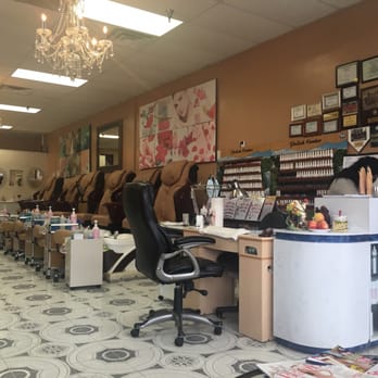 Luxury Nails Tech - Nail Salons Near Me - Bartlett, Illinois