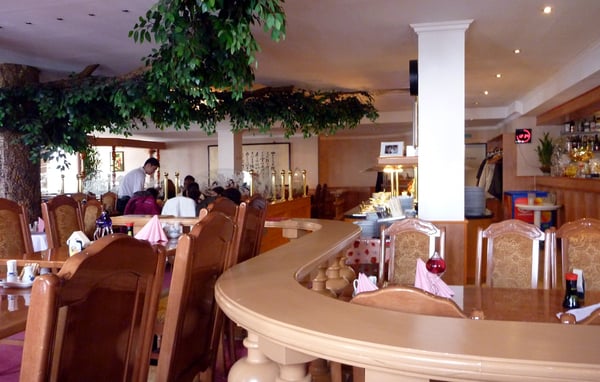 Lin & Yuki Sushi Bar