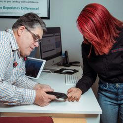 Experimax Stafford - Helping customer fix his phone