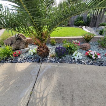 Paul's Landscapes - After!!! Front yard landscaping design!! - Lawn Services Near Me - Redding, California Paul's Landscapes - After!!! Front yard landscaping design!! - Lawn Services Near Me - Redding, California