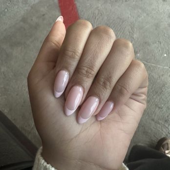 Varnish Lab - Nail Salons Near Me - Playa Vista, California