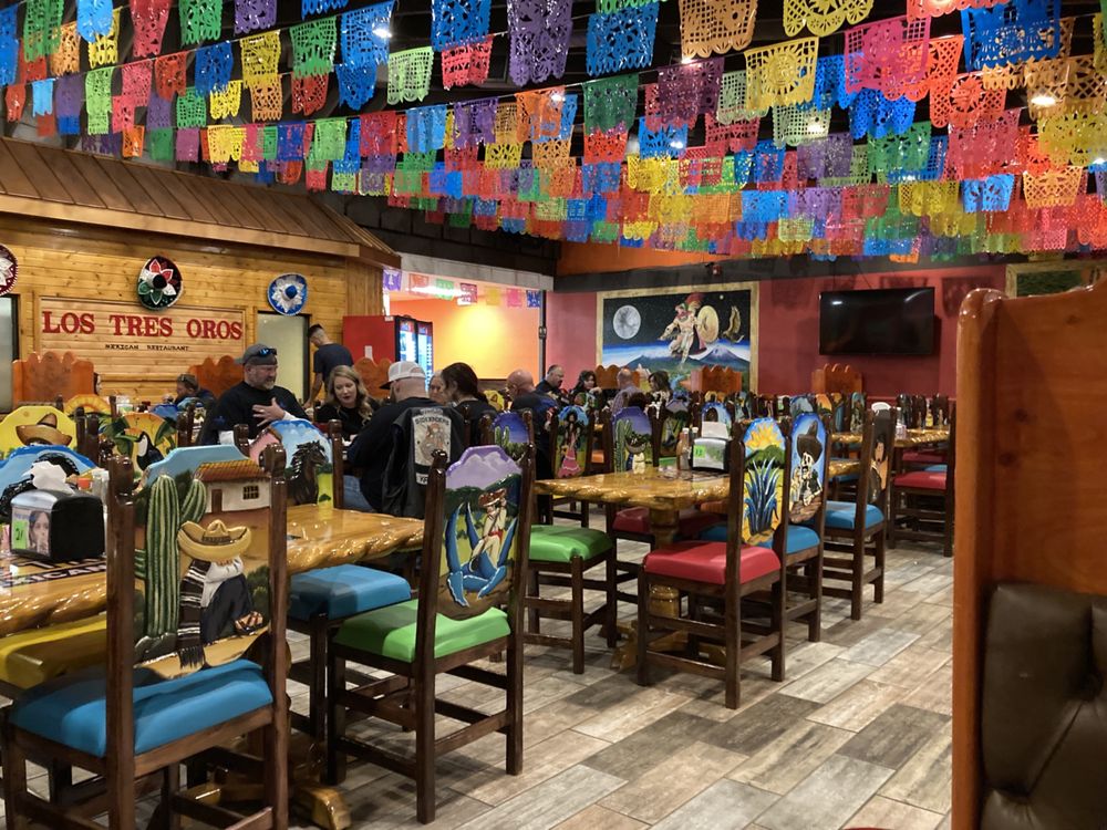 LOS TRES OROS 200 E Diamond Dr, Salina, Kansas Mexican Restaurant