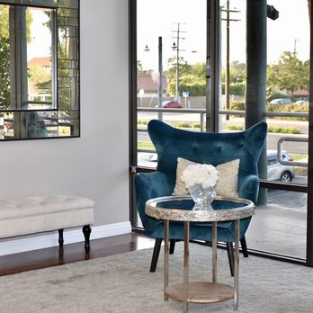 Nicole Mansur Artistry - Our new seating area! We've recently remodeled our studio and are excited to share it. - Permanent Makeup Near Me - Huntington Beach, California Nicole Mansur Artistry - Our new seating area! We've recently remodeled our studio and are excited to share it. - Permanent Makeup Near Me - Huntington Beach, California