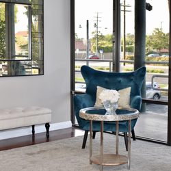 Nicole Mansur Artistry - Our new seating area! We've recently remodeled our studio and are excited to share it.