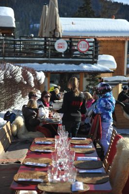 Le Rouge Restaurant & Après-Ski by null