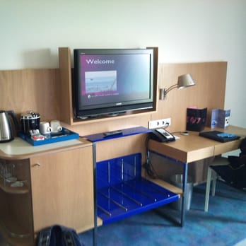 Radisson Blu Hotel - TV, Desk and Minibar - Hotels Near Me - Blagnac, 31