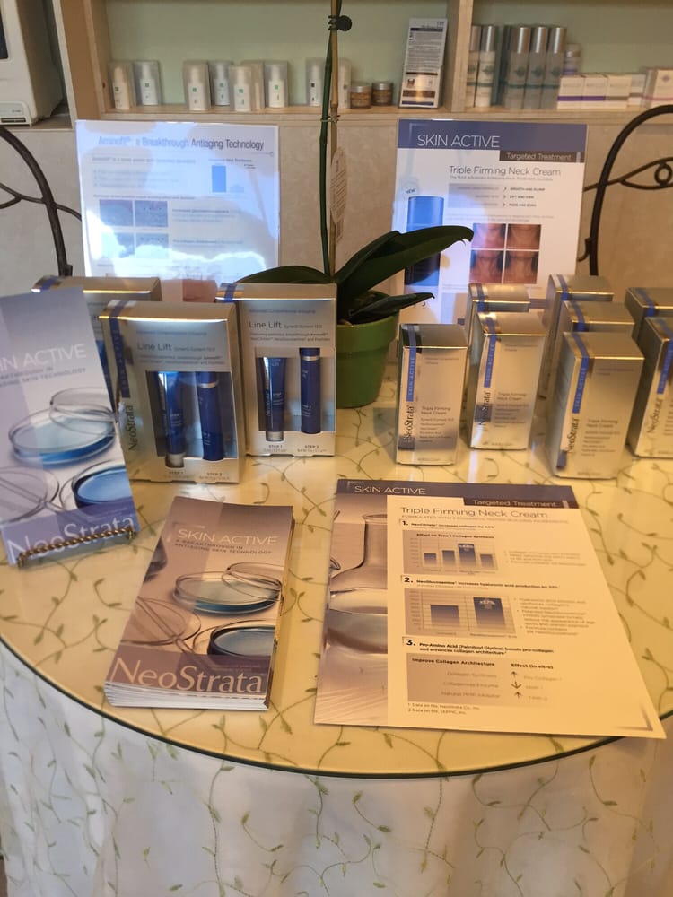 Dermatherapy Logo