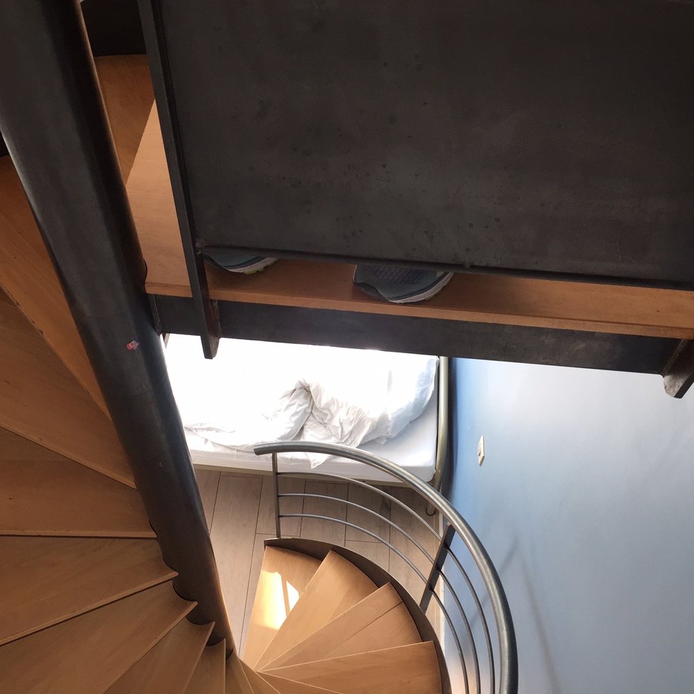 3 Ducks Hostel - Stairs to the second floor of the loft - Hostels Near Me - Paris, 75 3 Ducks Hostel - Stairs to the second floor of the loft - Hostels Near Me - Paris, 75