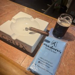 Maduro's Cigar & Bar