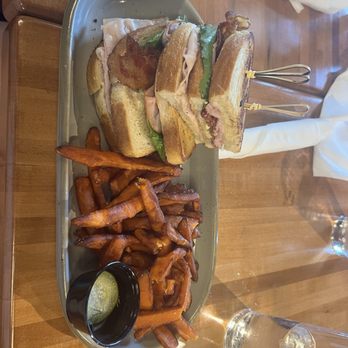 The Early Owl - Club - Breakfast & Brunch Near Me - Muskegon, Michigan