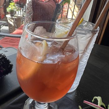 Speakeasy Fifty50 - Georgia Peach iced tea - Cocktail Bars Near Me - Platteville, Wisconsin Speakeasy Fifty50 - Georgia Peach iced tea - Cocktail Bars Near Me - Platteville, Wisconsin