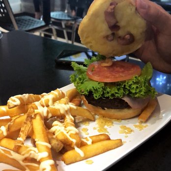 Los Verdes - Colombian Near Me - Miami Lakes, Florida Los Verdes - Colombian Near Me - Miami Lakes, Florida