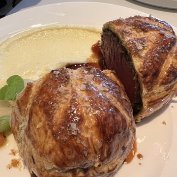 Ramsay's Kitchen - Beef Wellington - American Near Me - Boston, Massachusetts Ramsay's Kitchen - Beef Wellington - American Near Me - Boston, Massachusetts