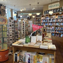Booklink Booksellers - The inside.