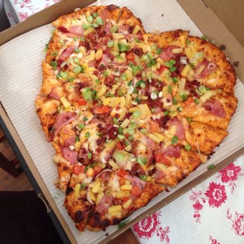 Round Table Pizza - Pizza Near Me - San Lorenzo, California