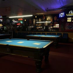 Lucky Shot Billiards
