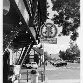 THE RIGHT GIFT - Updated December 2025 - 107 Photos & 20 Reviews